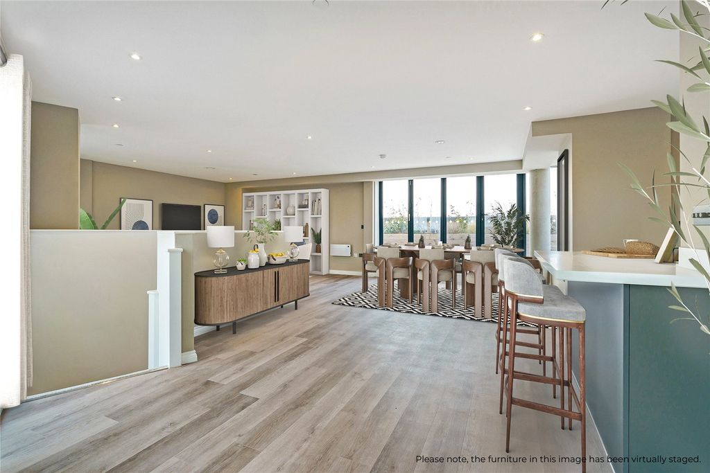 Additional image 6 of 3 bed flat for saleThe Penthouse, Springwell Gardens, Whitehall Road, Leeds LS12