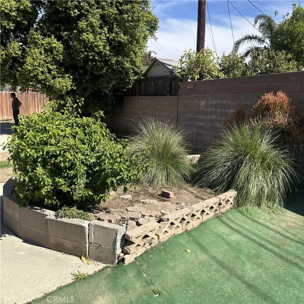 5442 N Ranger Dr, Covina, CA 91722