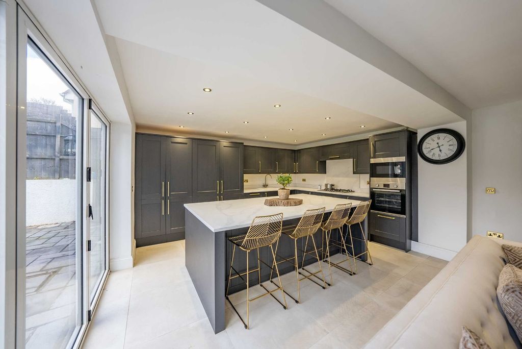 Additional image 10 of 5 bed detached house for saleOld Chepstow Road, Langstone NP18