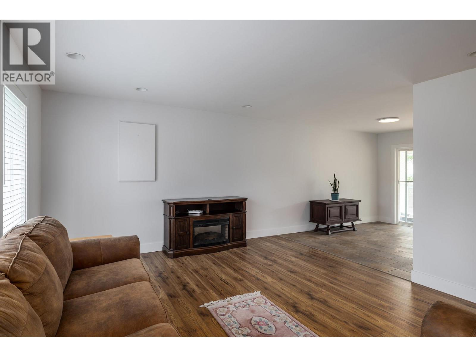 Additional image 4 of 2571 Pineridge Place, West Kelowna, BC, V4T2J7