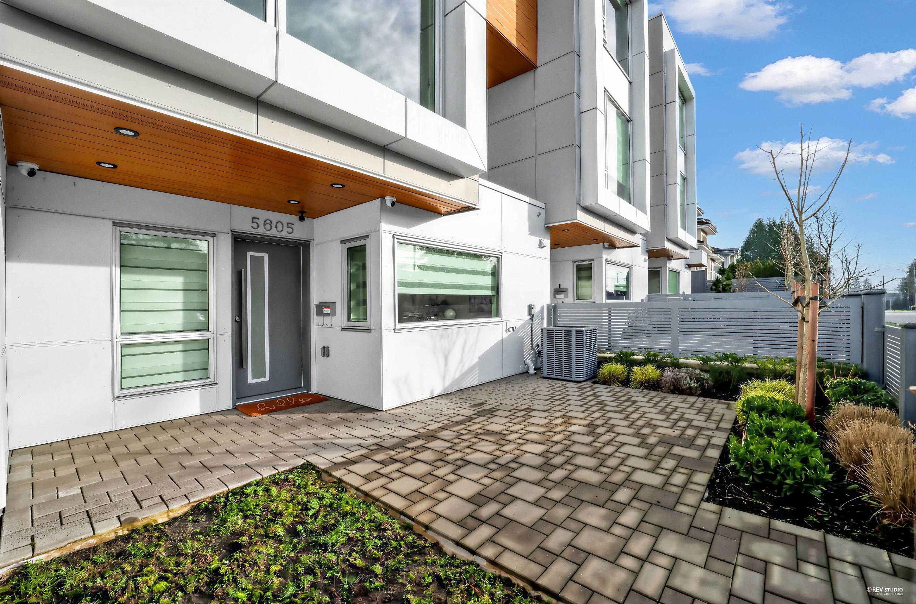 Additional image 2 of 5605 Rumble Street, Burnaby, BC, V5J 2C3