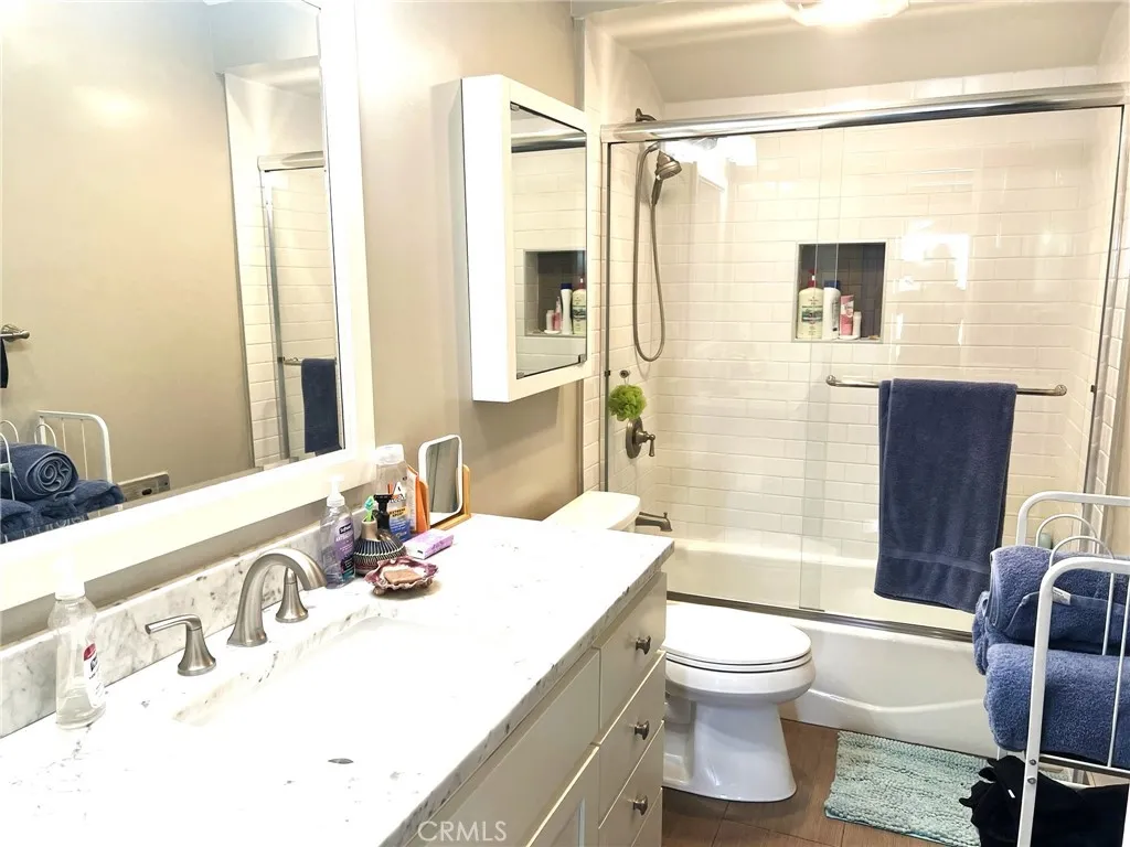 Additional image 50 of 320 12th Street Unit 5, Seal Beach, CA 90740