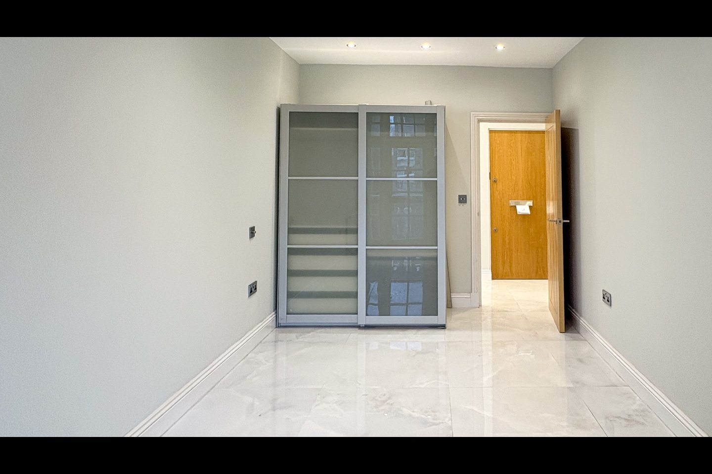 Additional image 9 of 3 Bed Flat, Maida Vale, W9, N1 7GU