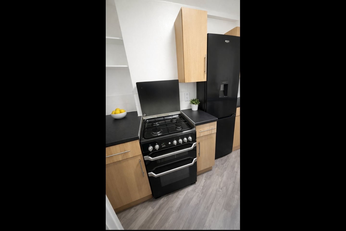 Additional image 3 of 3 Bed Flat, Crosby Row, SE1, N1 7GU