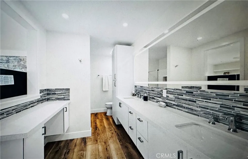 Additional image 34 of 711 Pacific Coast Unit 330, Huntington Beach, CA 92648