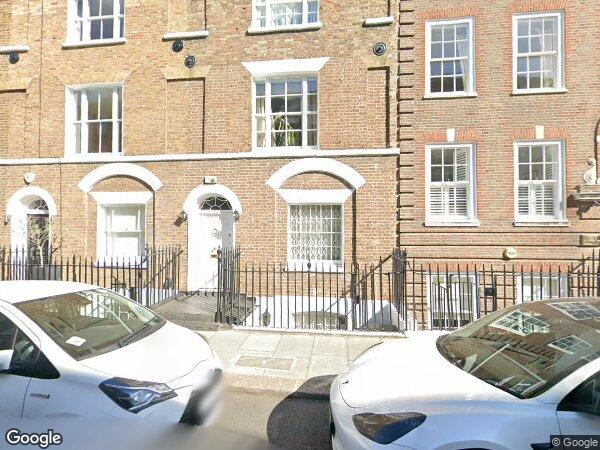 3 Bed Terraced House, Smith St, SW3, N1 7GU