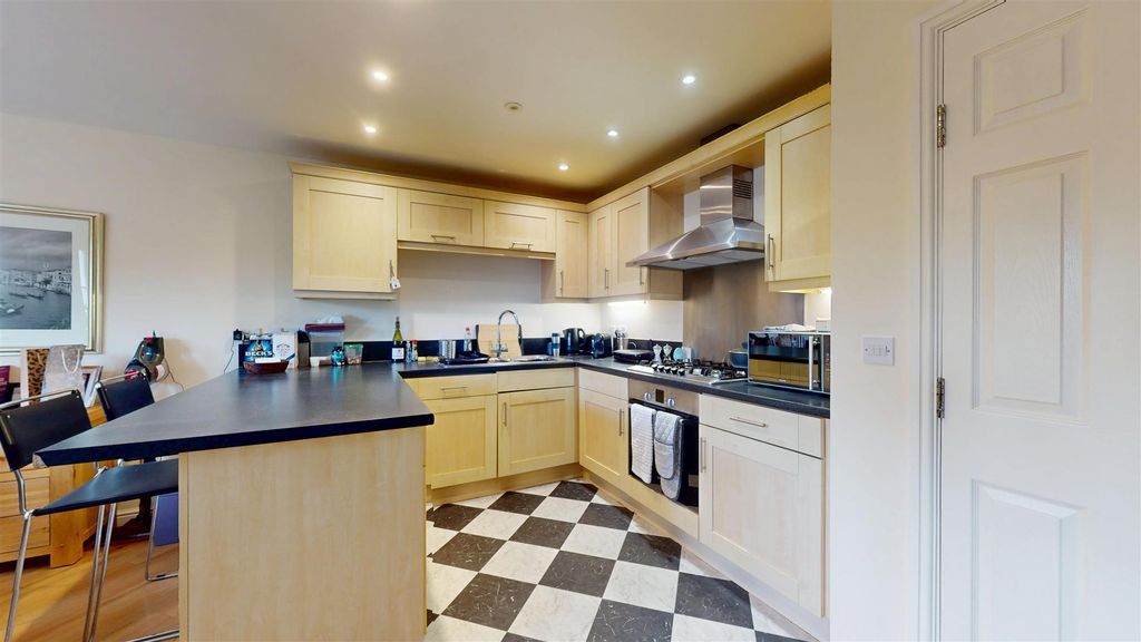 Additional image 5 of 2 bed flat for saleRiverside Place, Stamford, Lincolnshire PE9