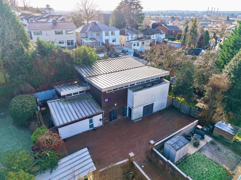 2 bed flat for saleWoodland Road, Newport NP19