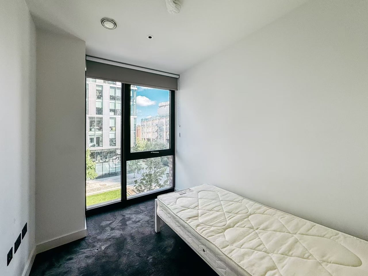 Additional image 9 of 2 Bed Flat, Viaduct Gardens, SW11, N1 7GU