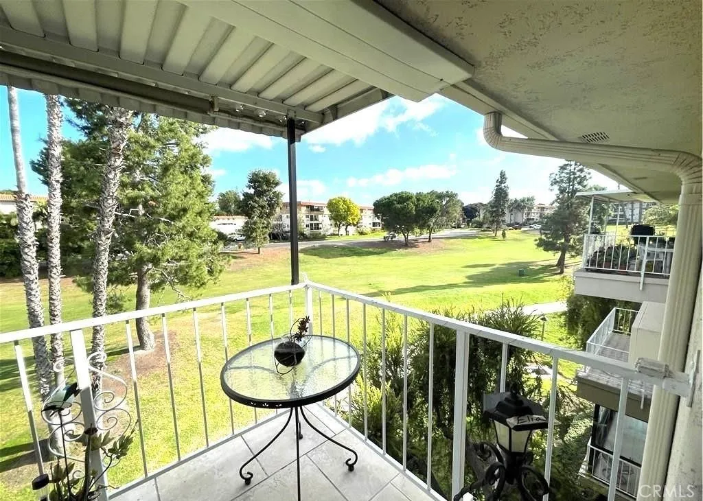 Additional image 48 of 2390 Via Mariposa W Unit 3C, Laguna Woods, CA 92637