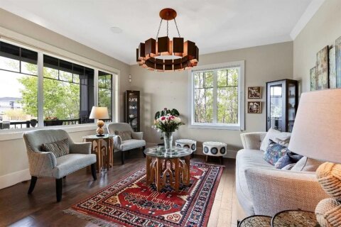 Additional image 8 of 67 Mystic Ridge Way SW, Calgary, AB, T3H 1S7