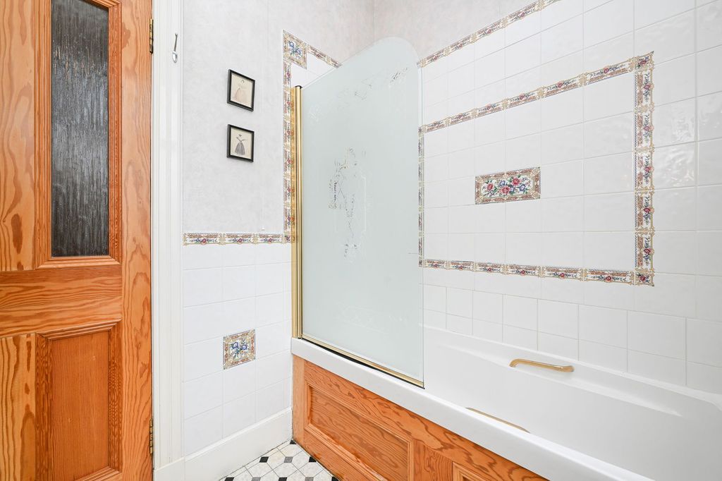 Additional image 18 of 5 bed end terrace house for saleOlligarth House, 28 St. Olaf Street, Lerwick, Shetland ZE1