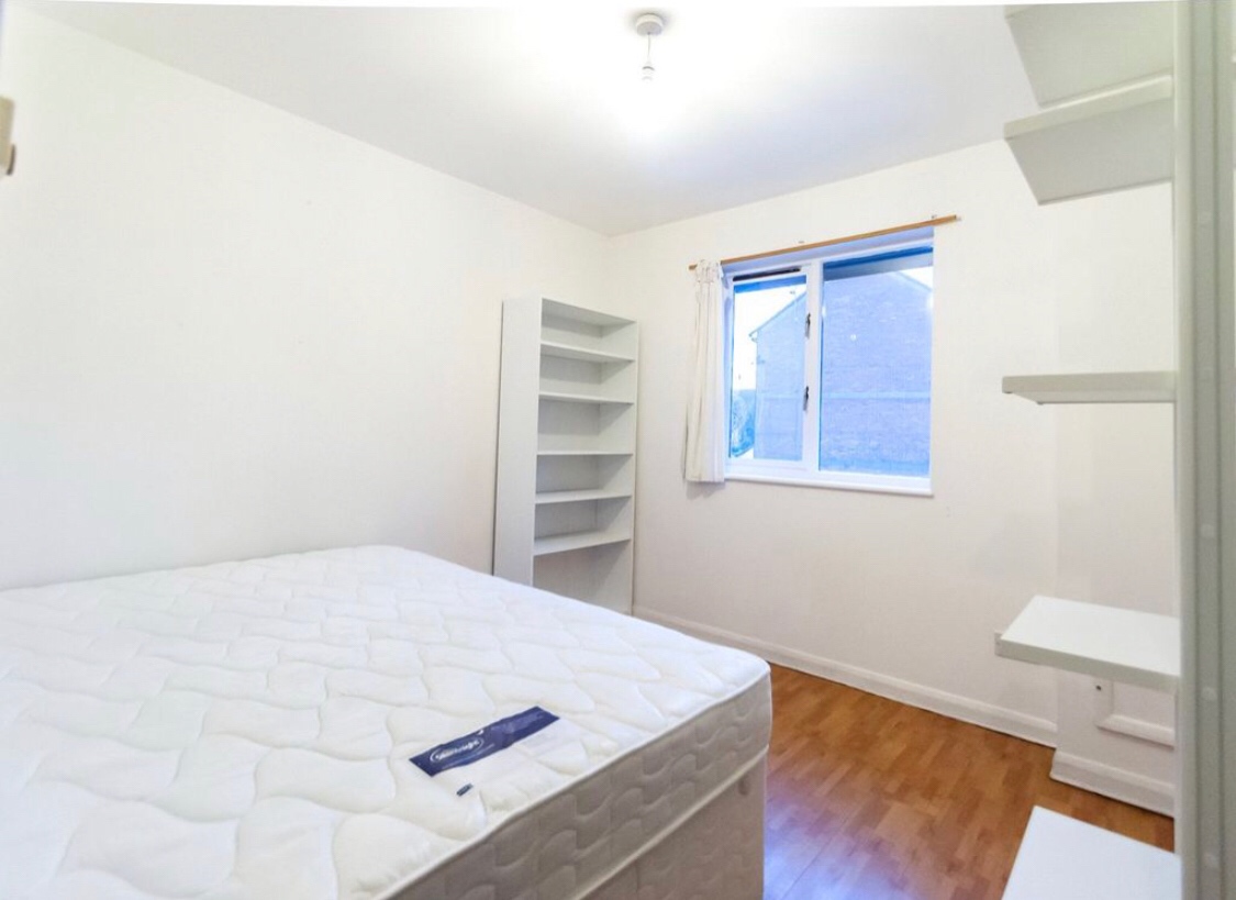 Additional image 3 of 2 Bed Maisonette, Bunning Way, N7, N1 7GU
