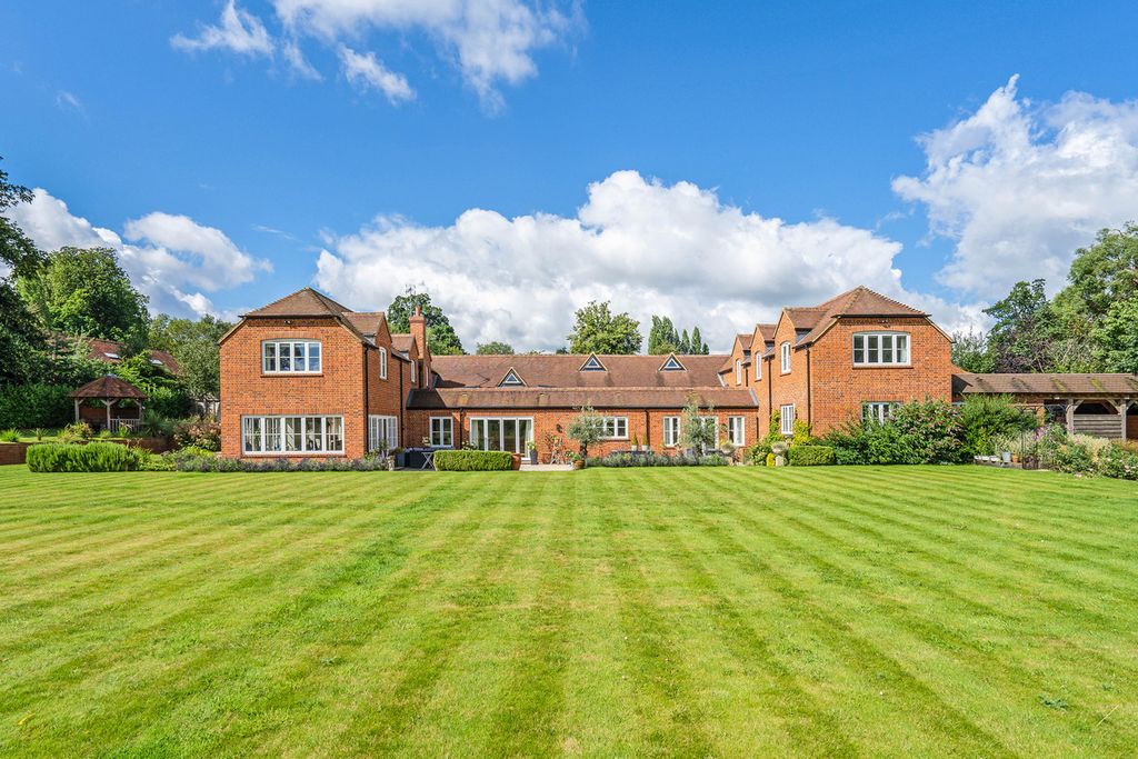 Additional image 2 of 5 bed detached house for saleRemenham Hill Henley-On-Thames, Oxfordshire RG9