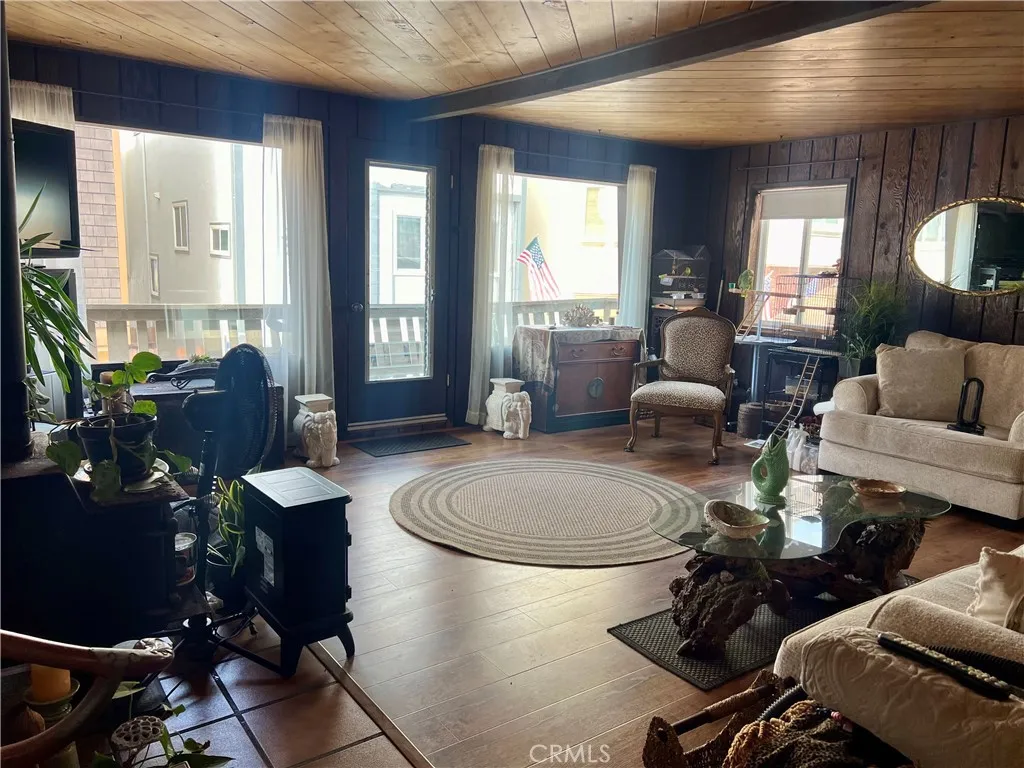 Additional image 39 of 58 Surfside Ave, Surfside, CA 90743