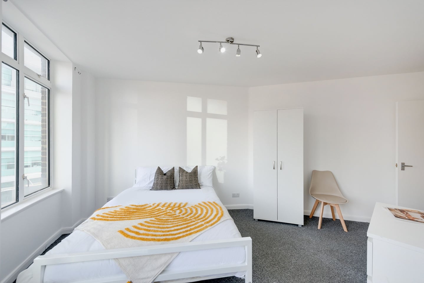 Additional image 7 of 2 Bed Flat, Warren Court, NW1, N1 7GU