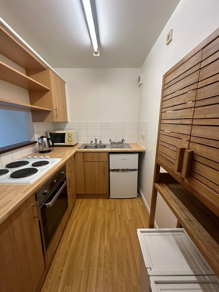 Additional image 5 of 2 Bed Maisonette, Bunning Way, N7, N1 7GU