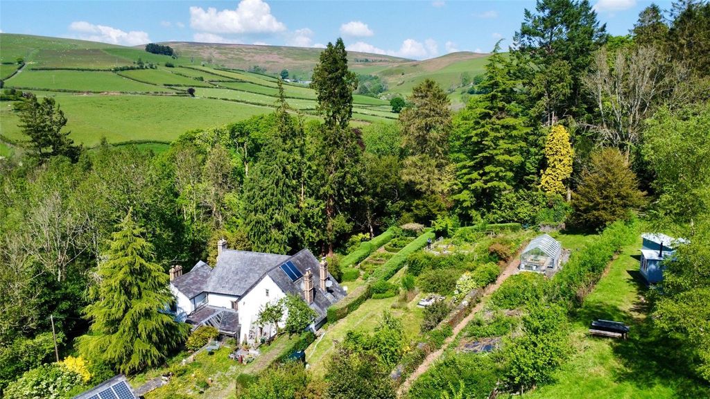 6 bed detached house for saleGlascwm, Llandrindod Wells, Powys LD1
