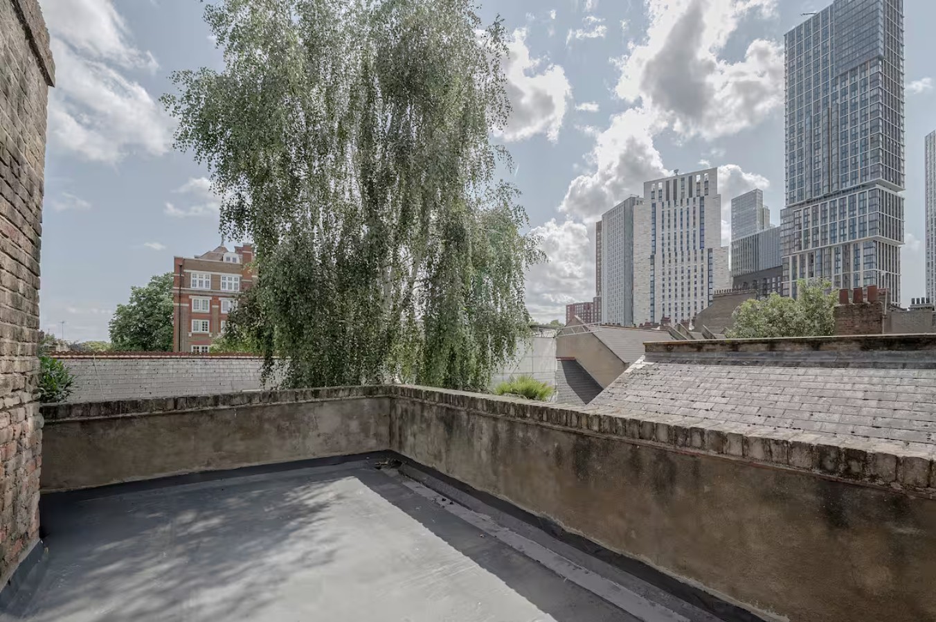 Additional image 2 of 2 Bed Flat, Vauxhall Grove, SW8, N1 7GU