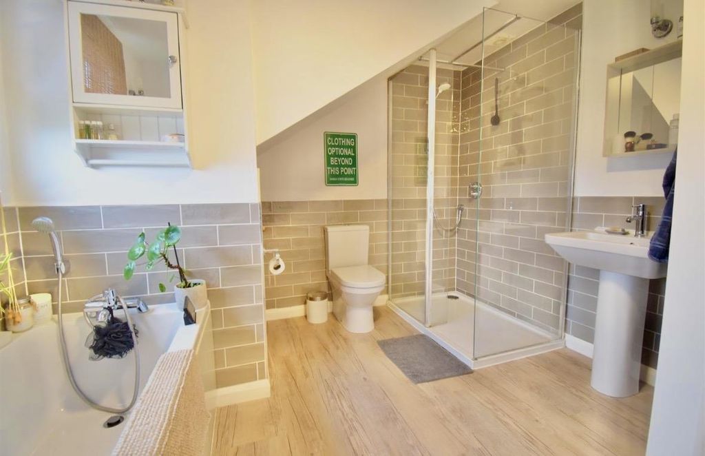 Additional image 42 of 4 bed property for saleSpacious & Airy Dormer Bungalow, Birch Avenue, Clevedon BS21