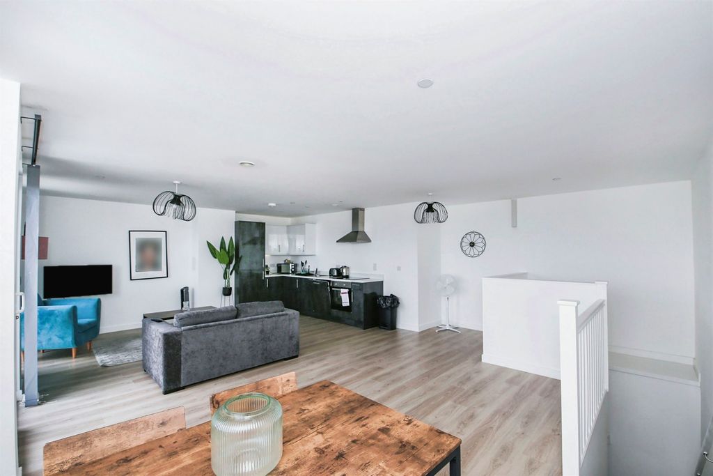 Additional image 2 of 2 bed flat for saleBroadway, Peterborough PE1