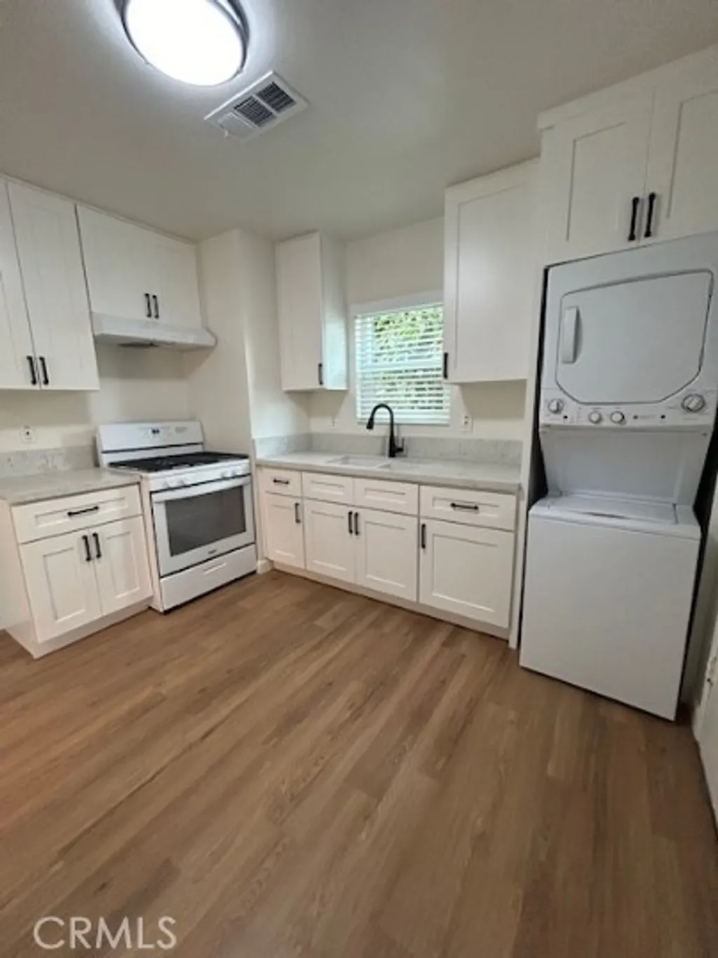 Additional image 12 of 340 W Raymond St, Compton, CA 90220