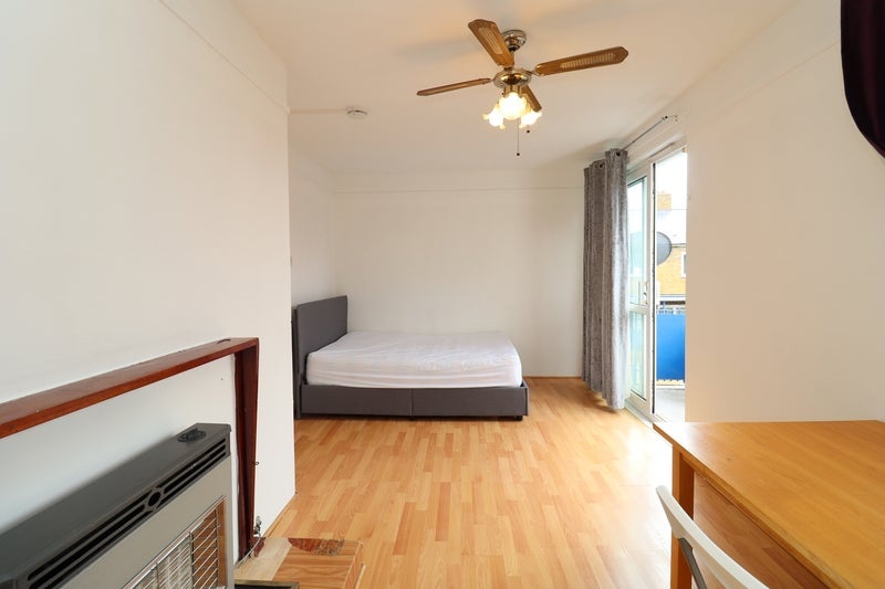 Room in a Shared Flat, Borough High St, SE1, N1 7GU