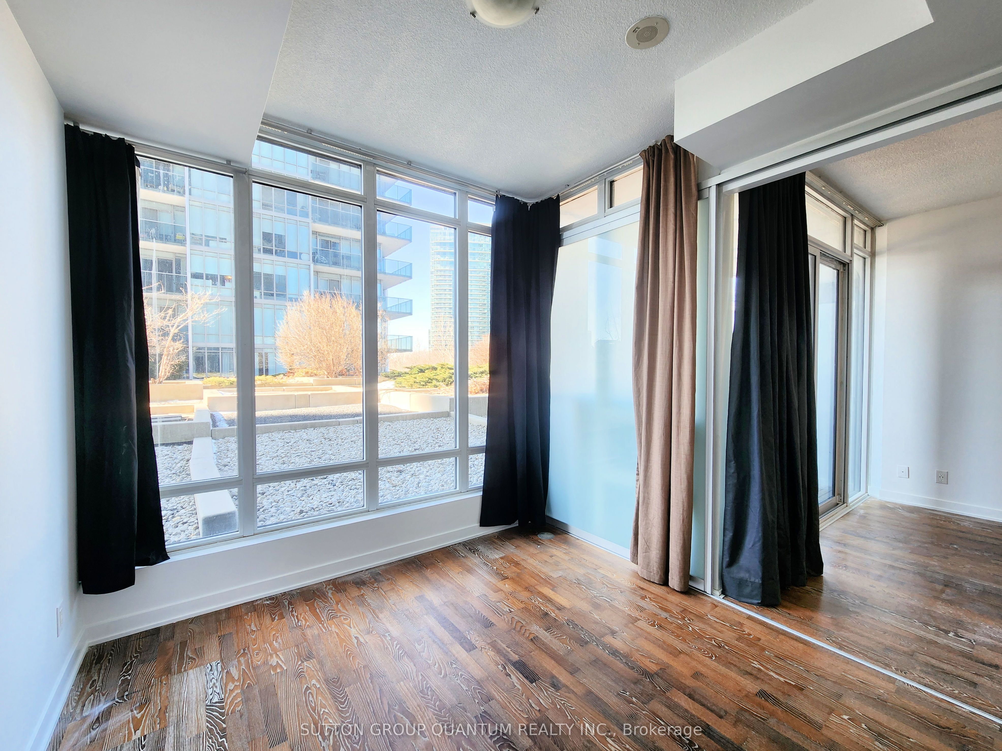 Additional image 5 of 203-90 Park Lawn Road, Toronto, ON, M8Y 0B6