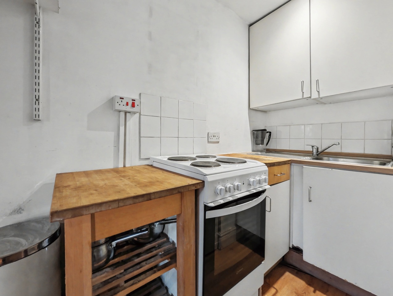 Additional image 3 of 1 Bed Flat, Camden Road, NW1, N1 7GU