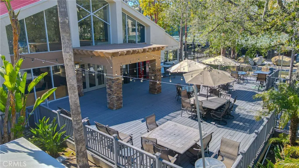 Additional image 20 of 21500 Burbank Blvd Unit 310, Woodland Hills, CA 91367