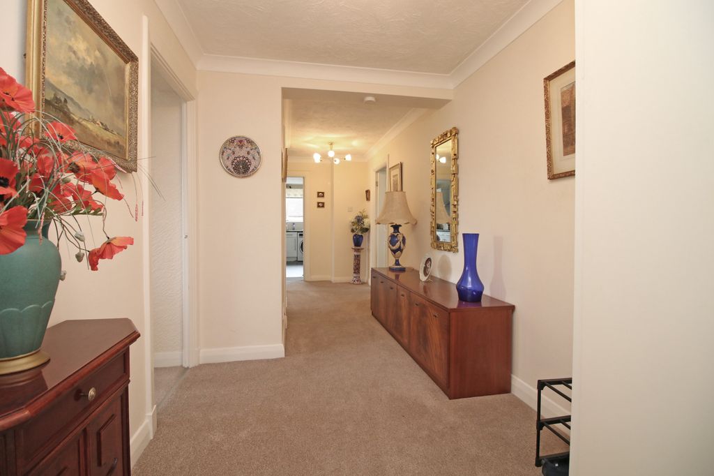 Additional image 10 of 2 bed flat for saleSandhurst Court, 3-5 South Promenade, Lytham St. Annes FY8