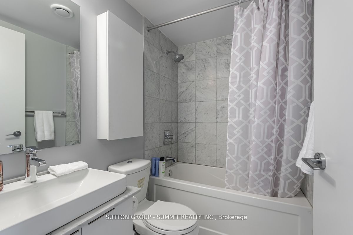 Additional image 4 of 2907-14 York Street, Toronto, ON, M5J 0B1