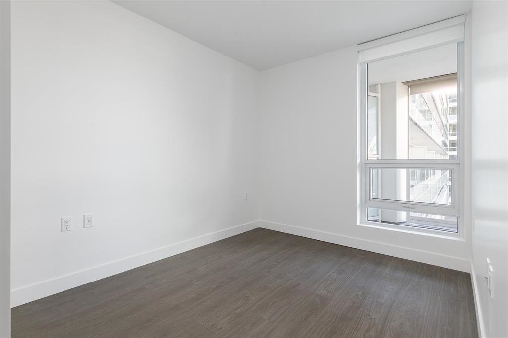 Additional image 4 of 85X-6328 No. 3 Road, Richmond, BC, V6Y 0L6