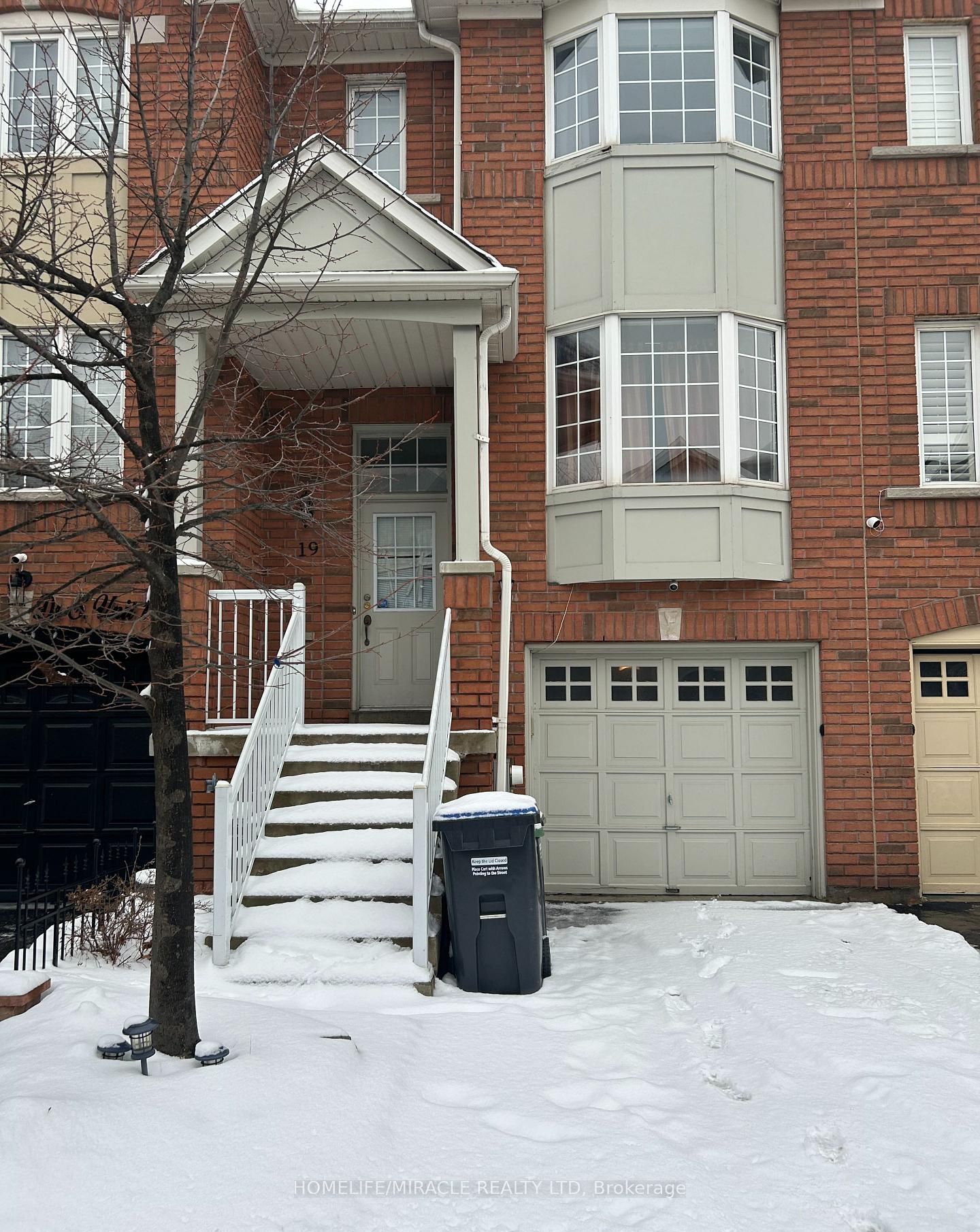 19-250 Richvale Drive, Brampton, ON, L6Z 4W9
