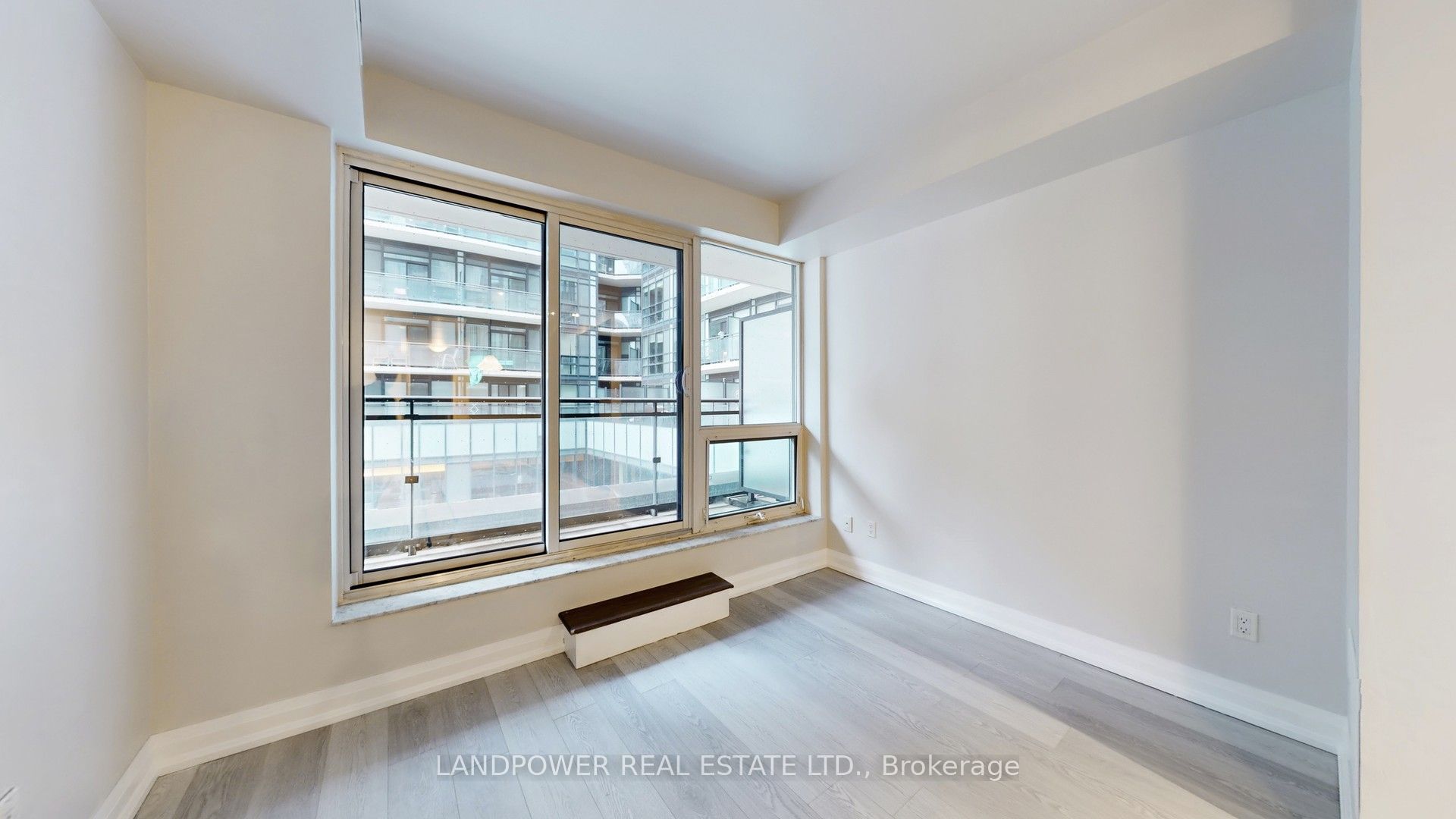 Additional image 3 of 639-460 Adelaide Street E, Toronto, ON, M5A 1N6