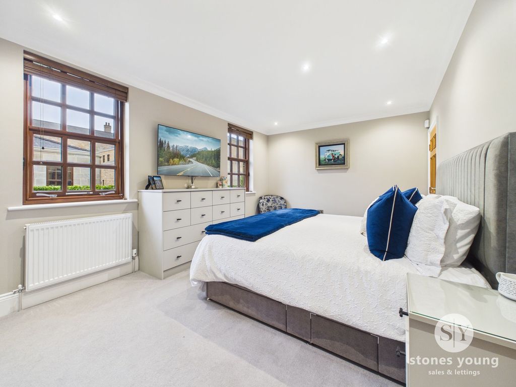 2 bed flat for saleWoodfold Park, Mellor BB2 photo 4