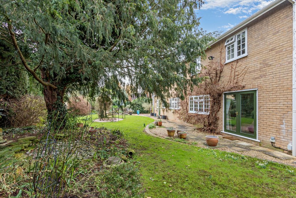 Additional image 5 of 5 bed detached house for saleLeinsters Close, Peterborough PE3