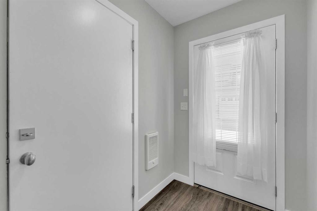 Additional image 5 of 304-125 Caribou Crescent, Red Deer, AB, T2P 0P5