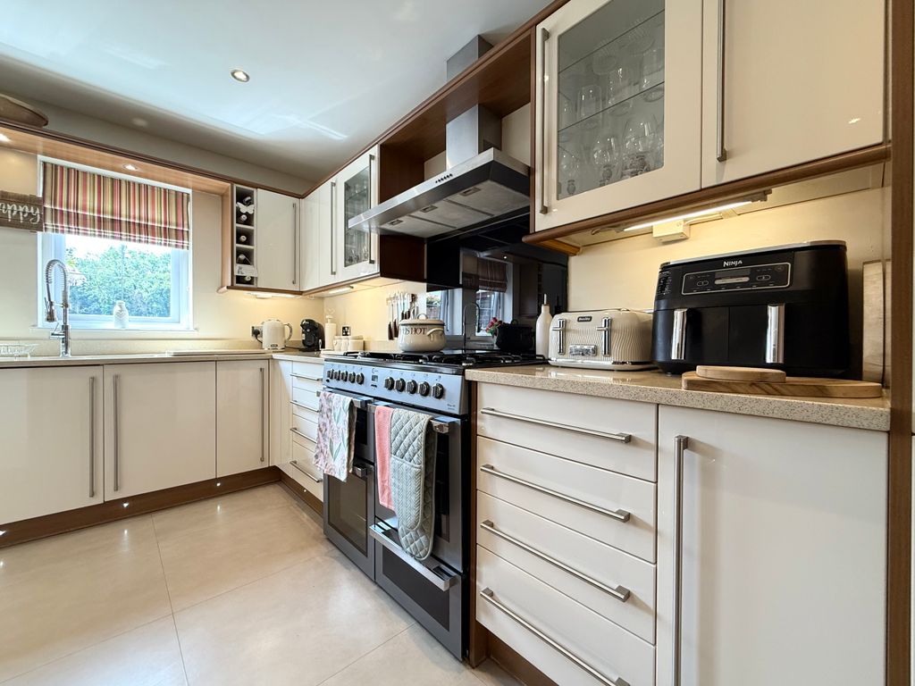 Additional image 13 of 5 bed detached house for saleRichmond Gardens, Abernant, Aberdare CF44