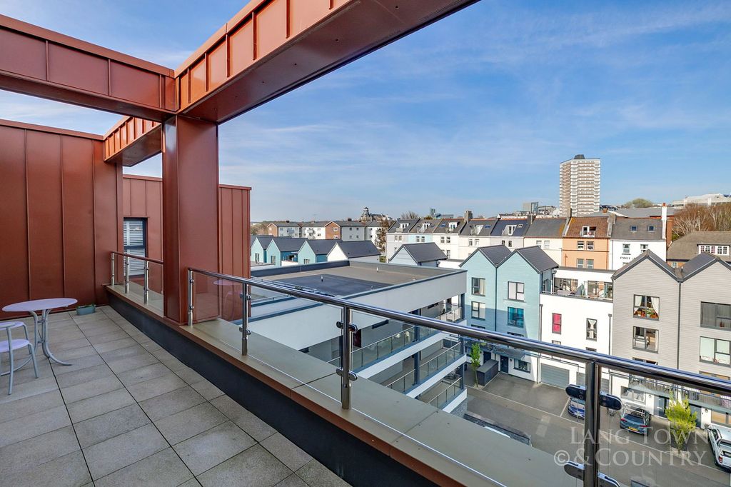 Additional image 11 of 3 bed flat for saleTrinity Street, Millbay, Plymouth PL1