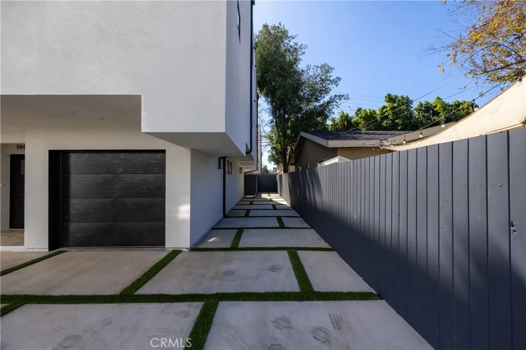 Additional image 39 of 14422 Tiara Unit 1/2, Van Nuys, CA 91401