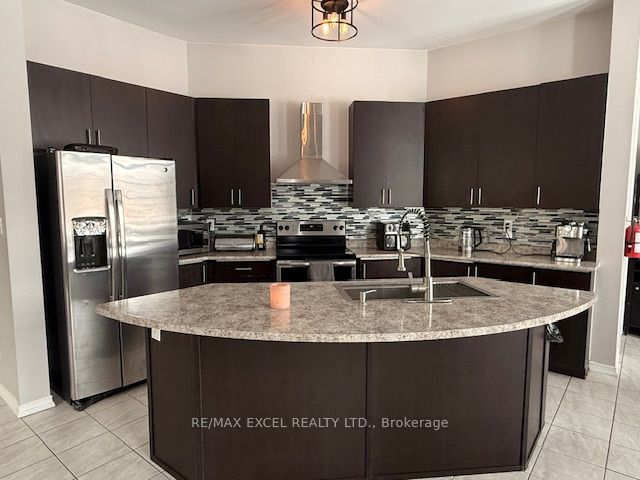 Additional image 3 of 2489 Bandsman Crescent W, Oshawa, ON, L1L 0M1