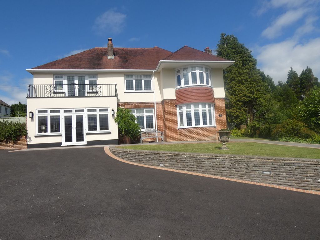 4 bed detached house for saleChestnut Close, Rhyddings, Neath. SA10