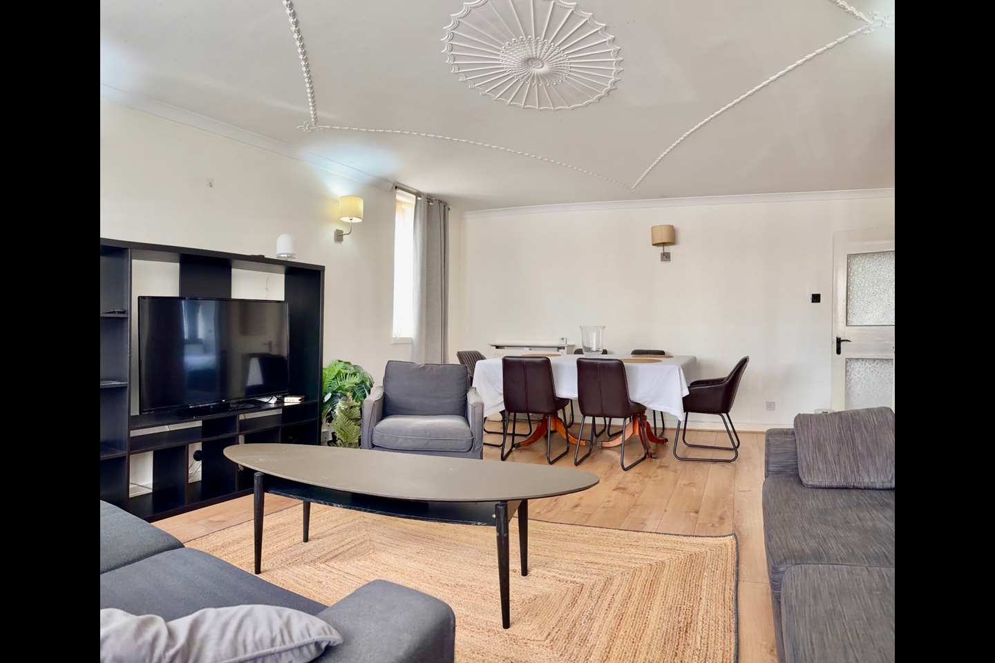 Additional image 2 of 2 Bed Flat, The Quadrangle, W2, N1 7GU