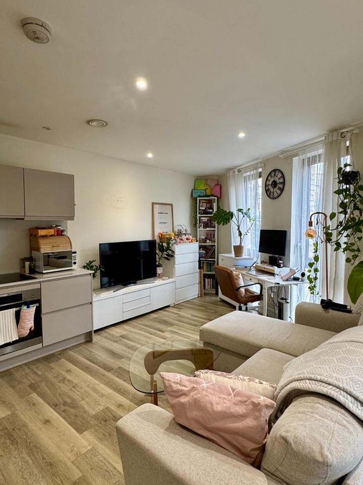 Additional image 2 of 1 Bed Flat, The Grange, SE1, N1 7GU