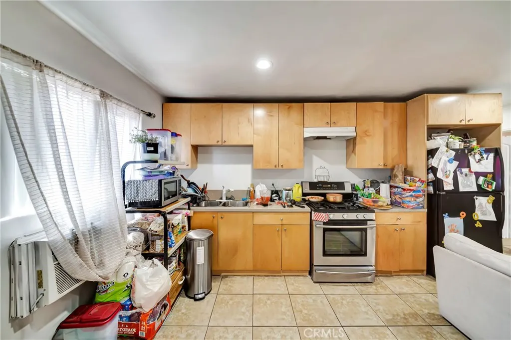 Additional image 16 of 6735 Elmer Ave Unit 18, North Hollywood, CA 91606