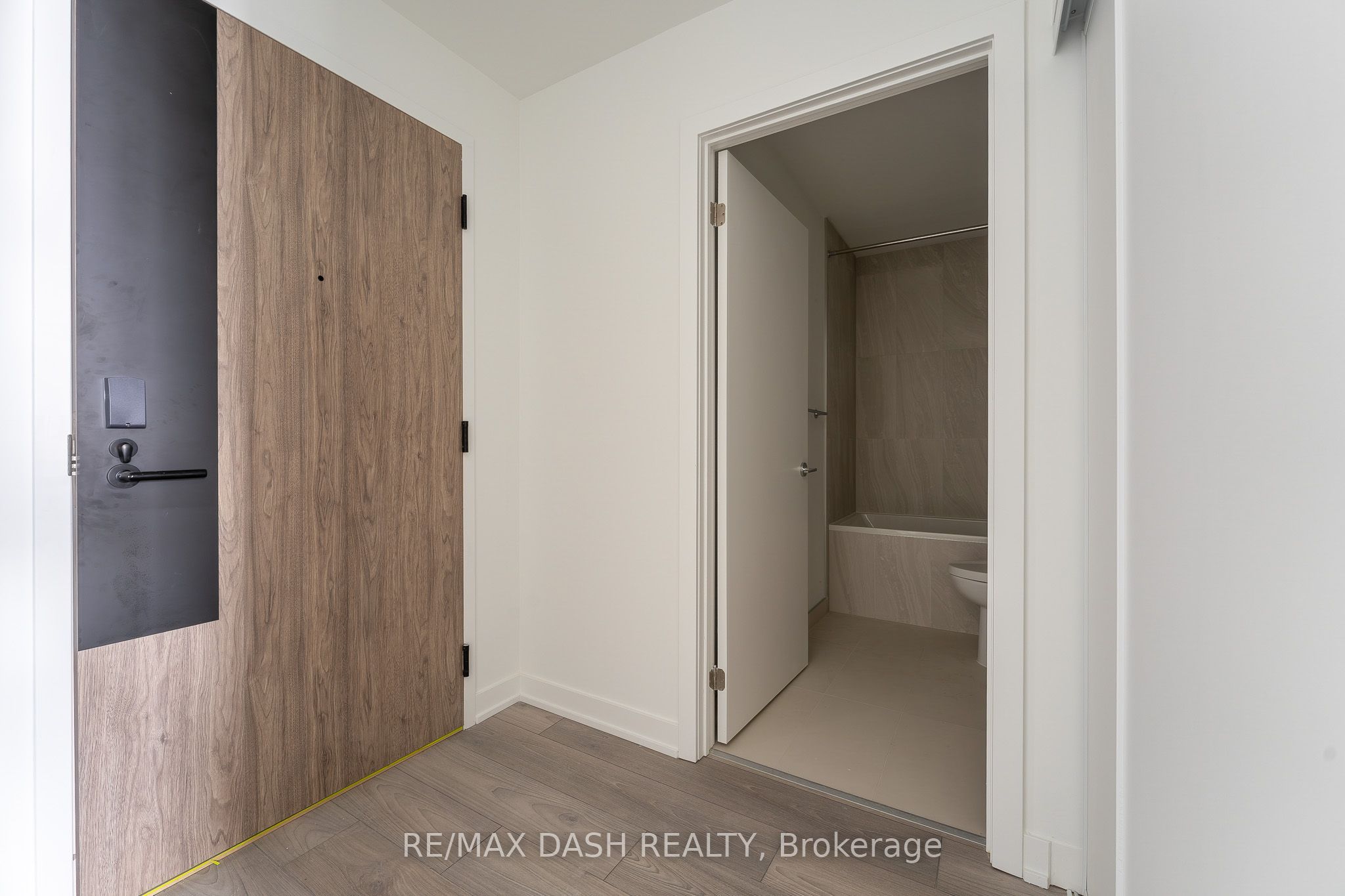Additional image 6 of 1606-1007 The Queensway Avenue, Toronto, ON, M8Z 0H4