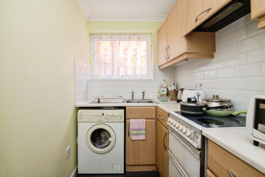Additional image 8 of Apperley Way, Halesowen, B63