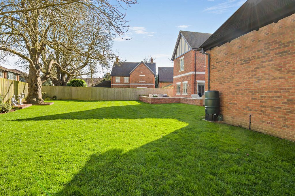 Additional image 3 of 5 bed detached house for saleVawser Crescent, Peterborough PE3