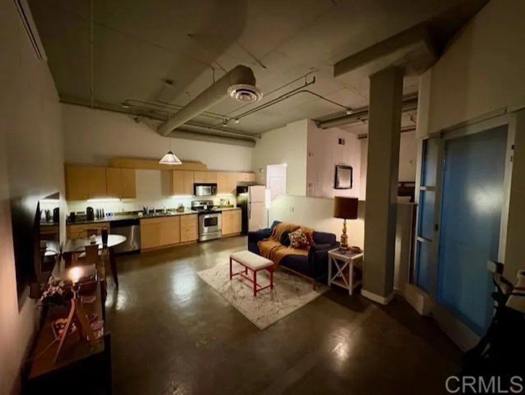 Additional image 6 of 1501 Front St, San Diego, CA 92101